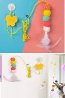Elastik Tırtıl Kedi Oyuncağı Vantuzlu Lastikli Kedi Zilli Peluş Yakalama Egzersiz Oyuncağı