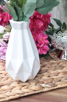 Piramit Vazo Saksı – Plastik Masa Boyu Saksı