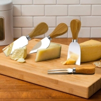 Ahşap Saplı 4 lü Peynir Bıçağı Seti